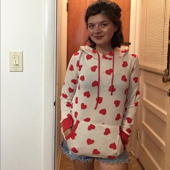 * New Hearts Hoodie - Picture 3 of 12